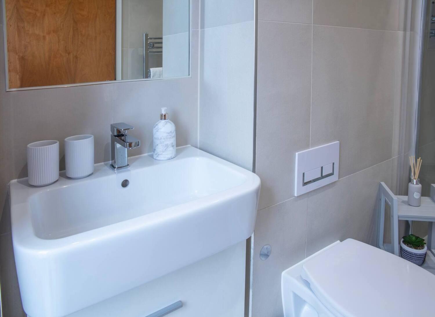 Westminster 2 Bed 2 Bath Apartment Лондон Екстериор снимка